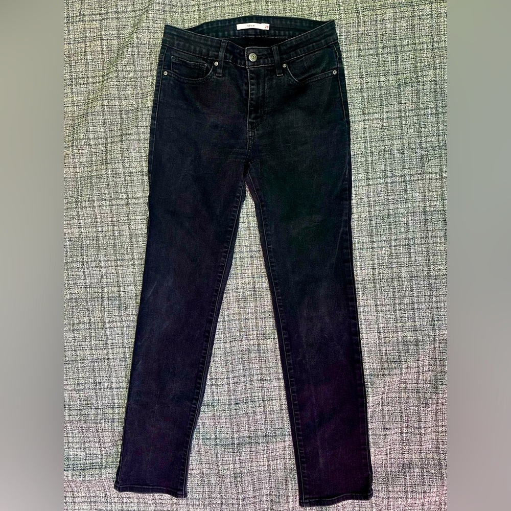 Levi’s 712 Slim Women’s Jeans in Black/“Real Deal” Size 28